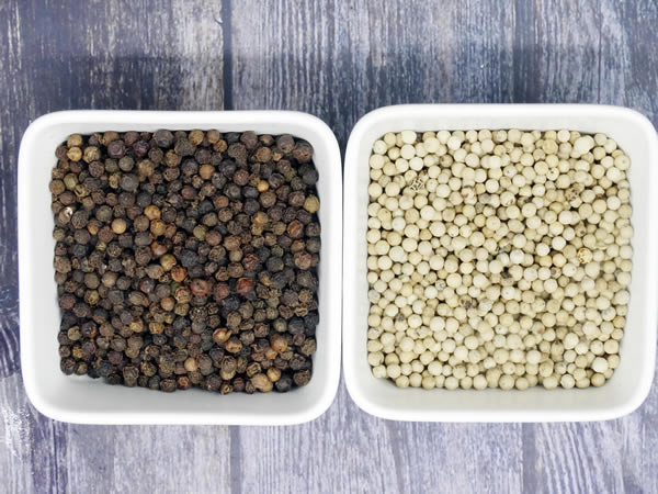 胡椒粉和白胡椒粉一样吗-（胡椒粉和白胡椒粉有区别吗）(图3)