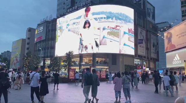 成都旅游攻略必去的10大景点（成都旅游必打卡的景点）(1)