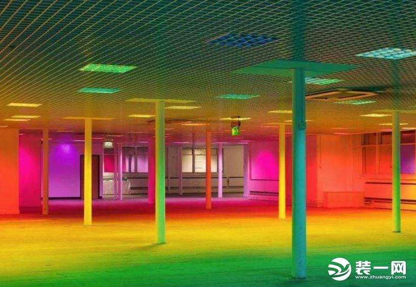 荧光漆和夜光漆的区别是什么（荧光漆涂刷流程图解）