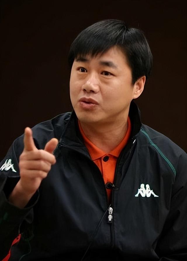 吕丽萍前后有三任丈夫（一婚被丈夫抛弃）(11)