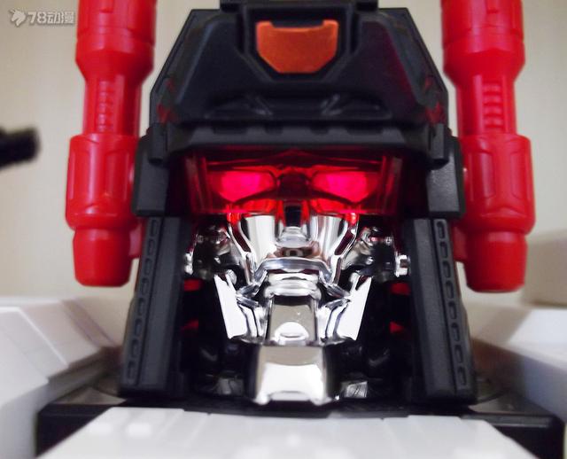 猛大帅的卫兵（力挽狂澜的巨人）(13)