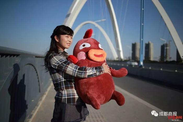 人物 | 苏大强表情包刷爆朋友圈!创作者:无心插柳,大红老师演得...