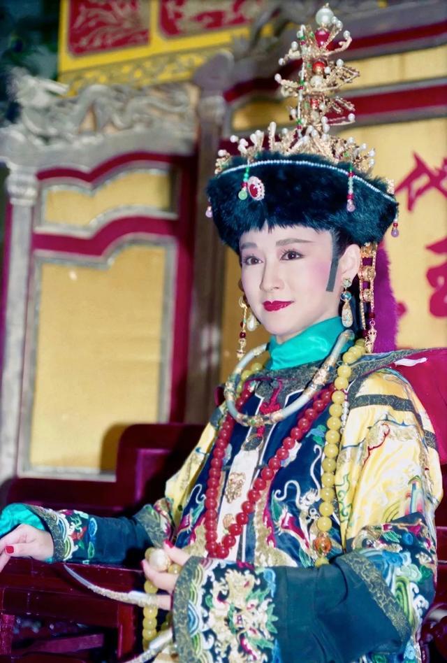 一代皇后潘迎紫大玉儿（只有一段婚姻却受情伤痛苦到自杀）(1)