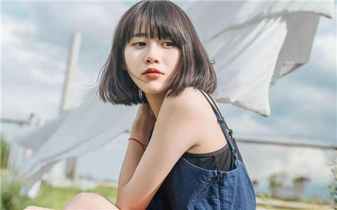 日久生情和一见钟情哪个好 一见钟情和日久生情哪个靠谱