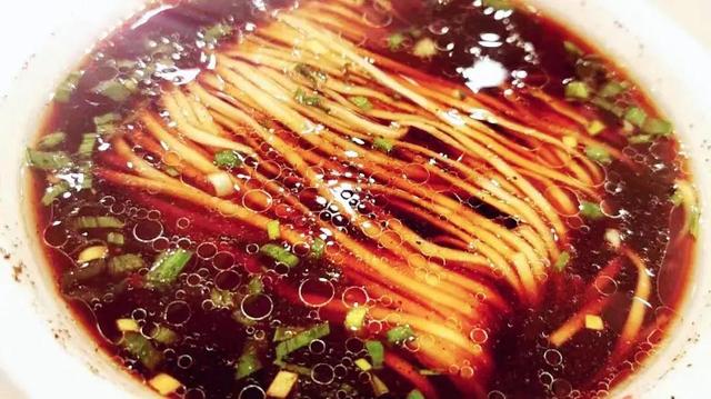 门泊东吴万里船整首诗词(京口瓜洲一水间)(4)