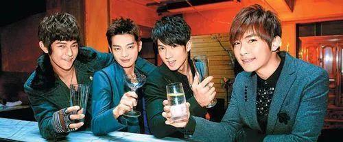 豆瓣8.8分麻醉风暴导演首部网剧《民国少年侦探社》好看吗？