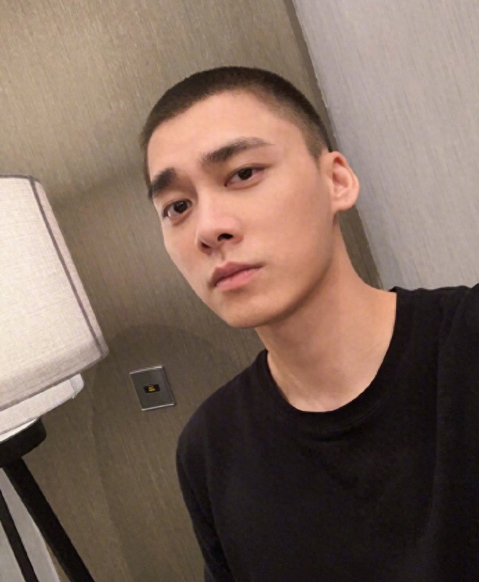 盘点男明星的寸头颜值，个个都是硬汉！看到最后一个我笑了