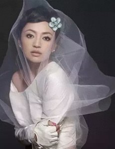 ​《大宋提刑官》中的英姑，如今身价过亿，掌管着半个娱乐圈！