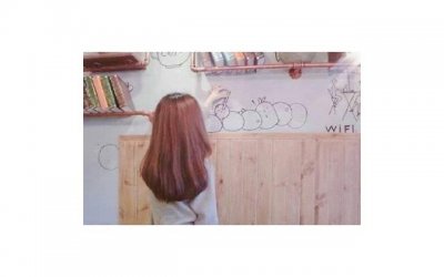 ​女子表白领导被拒后每天摸鱼(表白领导被拒天天上班摸鱼)