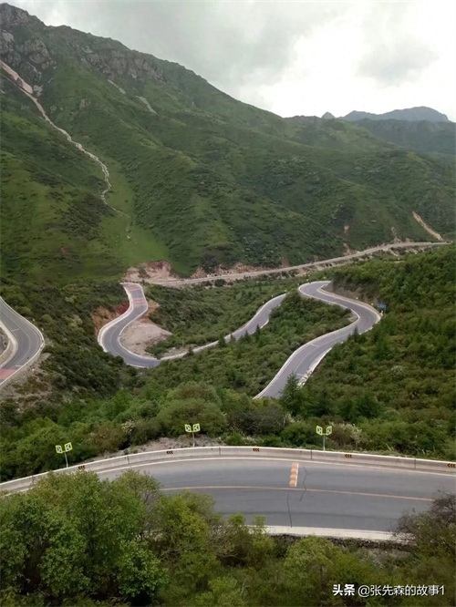 最美乡间公路之“山路十八弯”。