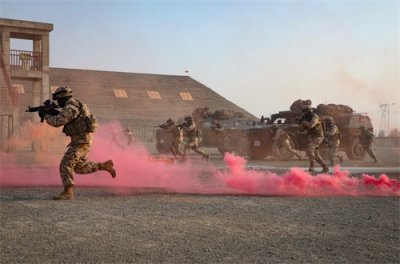 ​组图领略武警反恐演练超燃瞬间