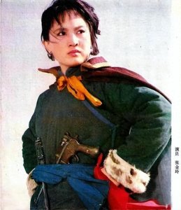 演员徐敏颜值高演技好，还深情，二婚娶小十五岁娇妻婚后幸福