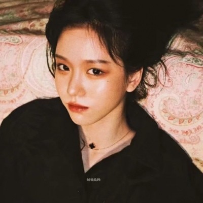 伤感头像女孤独落寞