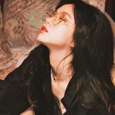 伤感头像女孤独落寞