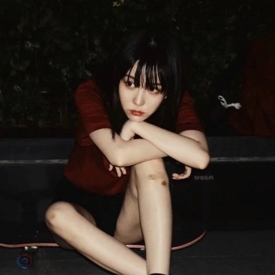 伤感头像女孤独落寞