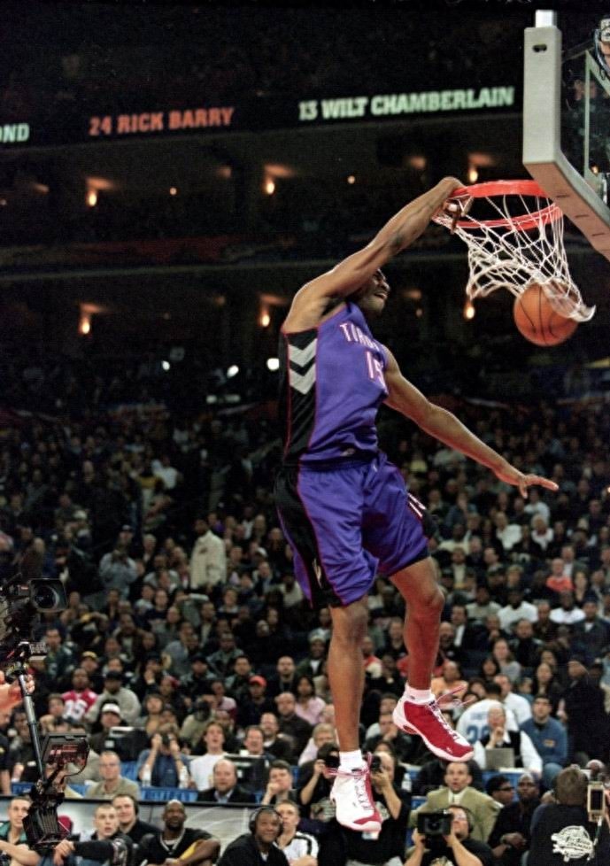 2000年 最完美的扣篮大赛,麦迪为了表哥 卡特完美表现!