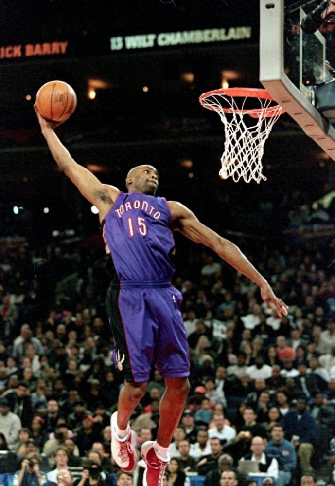 2000年 最完美的扣篮大赛,麦迪为了表哥 卡特完美表现!