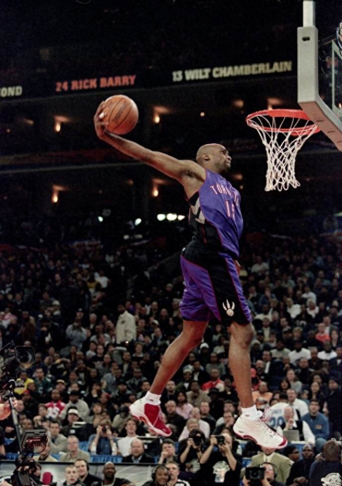 2000年 最完美的扣篮大赛,麦迪为了表哥 卡特完美表现!